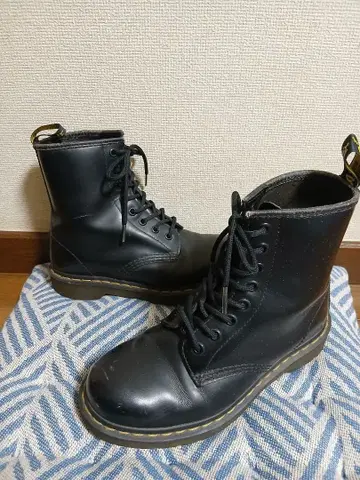 Dr. Martens 닥터마틴 8홀 블랙 워크 부츠 37