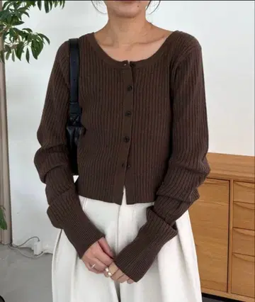 카프리슈레 마쥬 커브 슬리브 리브 니트