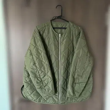 올리브 퀼팅 자켓 리버서블