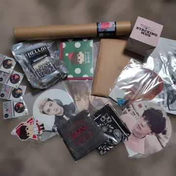 EXO 팬 굿즈 세트 15점 이상