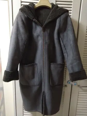 CLOCHE/클로셰 보아 안감 따뜻한 스웨이드 후드 코트