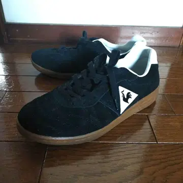 [ 미사용 새상품 ] 르꼬끄 스포르티브 여성용 스니커즈 23.5cm