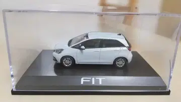 혼다 FIT GR 모델 미니카 1/43 스케일 선라이트 화이트 펄