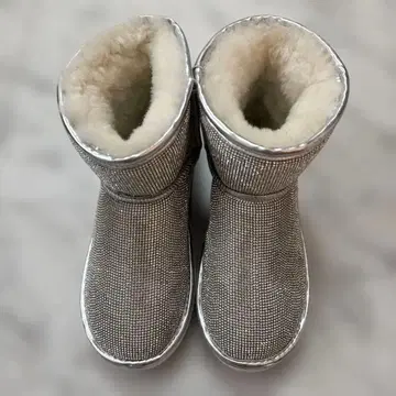 실버 큐빅 어그 부츠