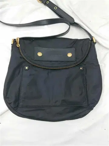 마크 바이 마크제이콥스 나일론 숄더백 블랙