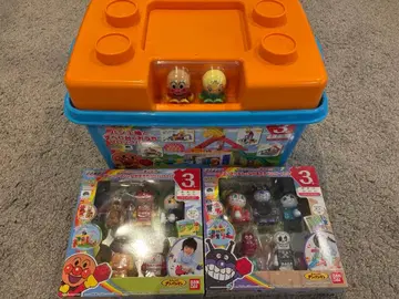 호빵맨 빵 공장과 미끄럼틀 집 블록 통과 블록 인형 세트