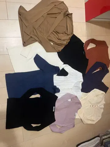 깔끔한 상의 10벌 묶음 판매