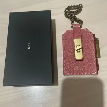 M.U.L. 핑크 가죽 카드 케이스
