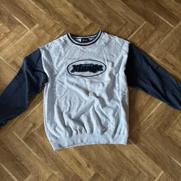 XLARGE 자수 로고 크루넥 트레이닝복