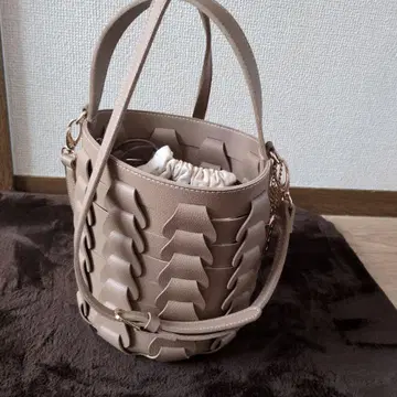 a.v.v 뜨개질 디자인 숄더백