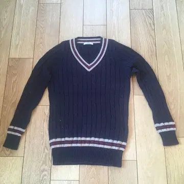 저널 스탠다드 V넥 케이블 짜임 스웨터 M 사이즈