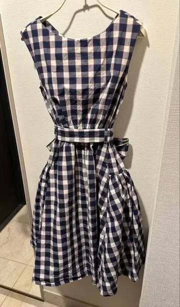 FRAY I.D 프레이 아이디 슬리브리스 원피스