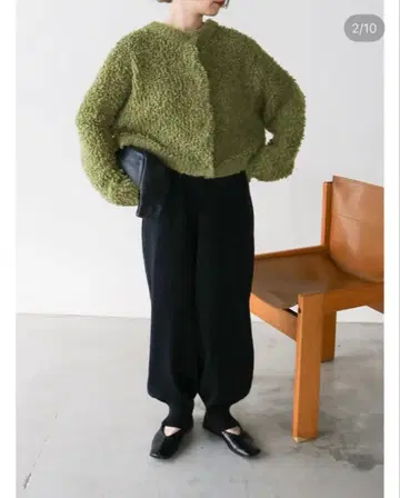 올리브 그린 크롭 가디건