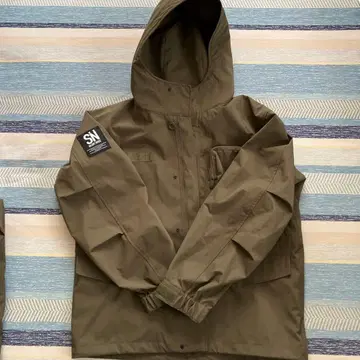 지유 SILENT NOISE 유틸리티 블루종