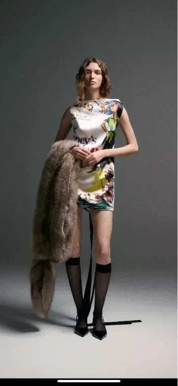 최종 가격! HARRY LAMBERT FOR ZARA Disney