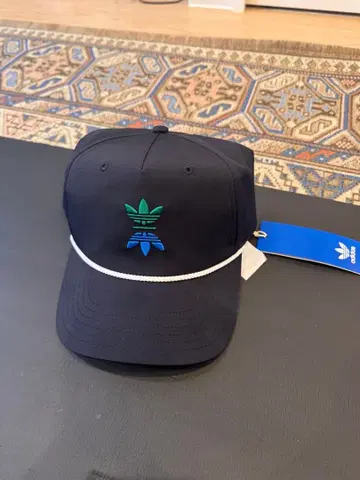 가격 인하 불가 adidas 네이비 캡 택 포함 새상품