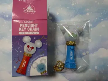 디즈니 스토어 시크릿 응원봉 키체인 리틀그린맨