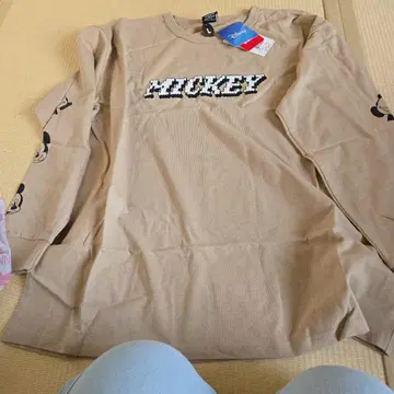 Disney Mickey Mouse 긴팔 T셔츠 베이지