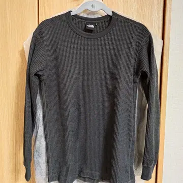 롱 슬리브 웜 와플 크루