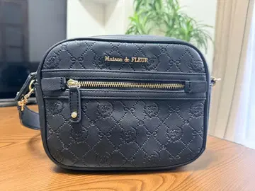 Maison de FLEUR 메종 드 플뢰르 모노그램 숄더백