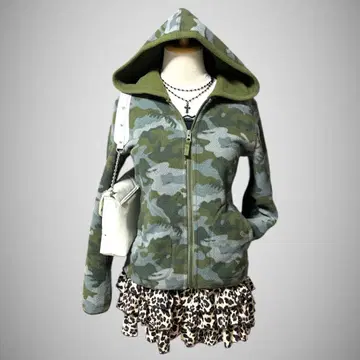 유니클로 지퍼 후드티 카모 패턴 Y2K 헤이세이 갸루 그런지 시크 스타일