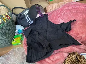 검정 블랙 주름 가공 긴팔