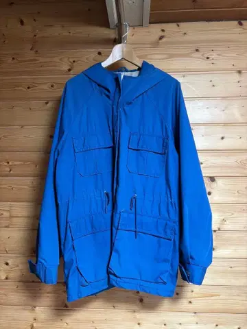 파란색 나일론 자켓 L 사이즈