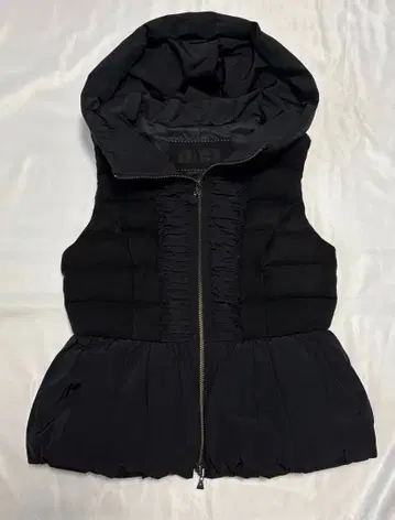 투 비 시크 후드 부착 다운 베스트