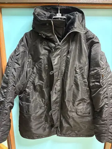 알파 인더스트리즈 블랙 모즈 코트 XL