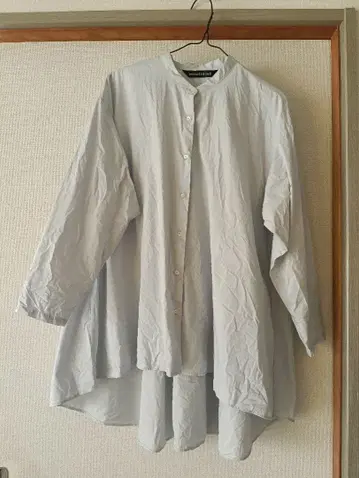 미즈이로 인드 라이트 블루 긴팔 셔츠