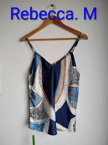 Rebecca 슬리브리스 튜닉