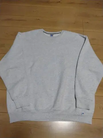 러셀 크루넥 맨투맨