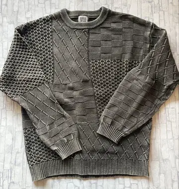 새상품 남성용 L 사이즈 ROUGH TRADE 러그 트레이드 스웨터