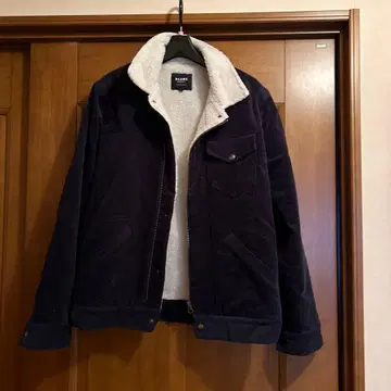 BEAMS HEART 네이비 카라 부착 자켓 M