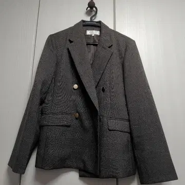 다크 그레이 더블 브레스트 테일러드 자켓