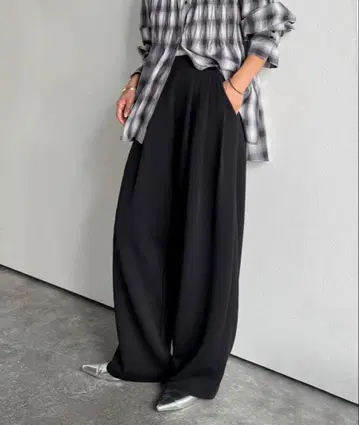 [익명 배송] classicalelf 코쿤 실루엣 와이드 팬츠