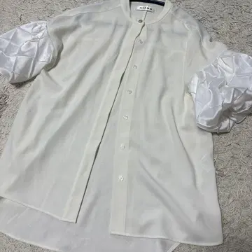 HIAND 화이트 퍼프 슬리브 셔츠