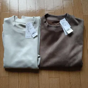 스웨이드 라이크 클린 맨투맨 사이즈 M 아이보리 그레이지 2개 세트