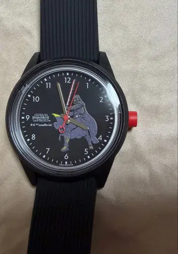 Q&Q 스마일 솔라 다스 베이더 모델