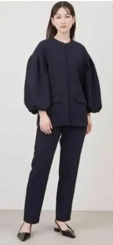 미라 오웬 벌룬 슬리브 자켓 네이비 컬러