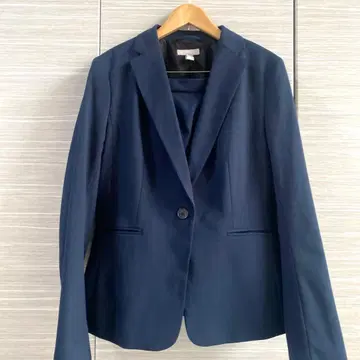 블랙 팬츠 수트 자켓과 팬츠 세트