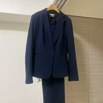 네이비 팬츠 수트 자켓과 팬츠 세트