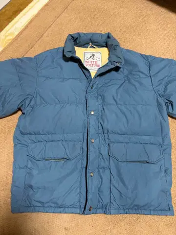 WHITE VOLTURE 다운 자켓