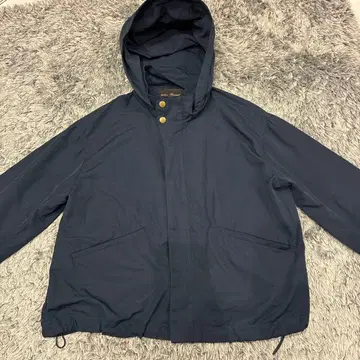 새상품급 URBAN RESEARCH 마운틴 후드티 프리 사이즈