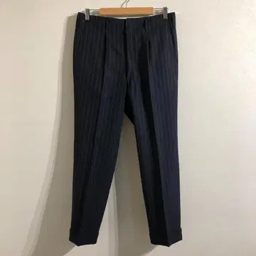 스트라이프 슬랙스 테이퍼드