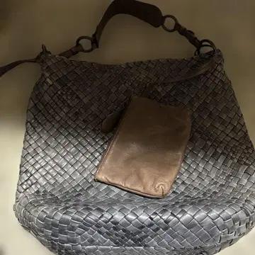 FALORNI 파롤니 인트레차트 양가죽 램 가죽 토트백