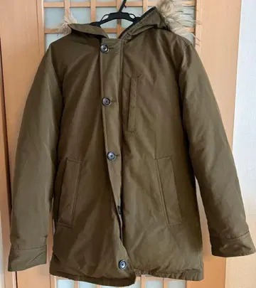 GU 다운 모즈 코트