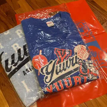 Yuuri 아시아 투어 T셔츠 타월 세트