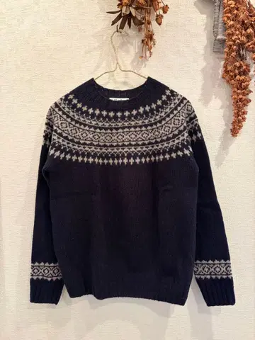 Harley of Scotland 네이비 스웨터 36