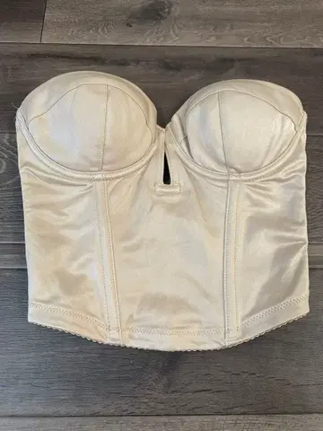 THE TREAT DRESSING 브라이덜 이너 베이지 C65